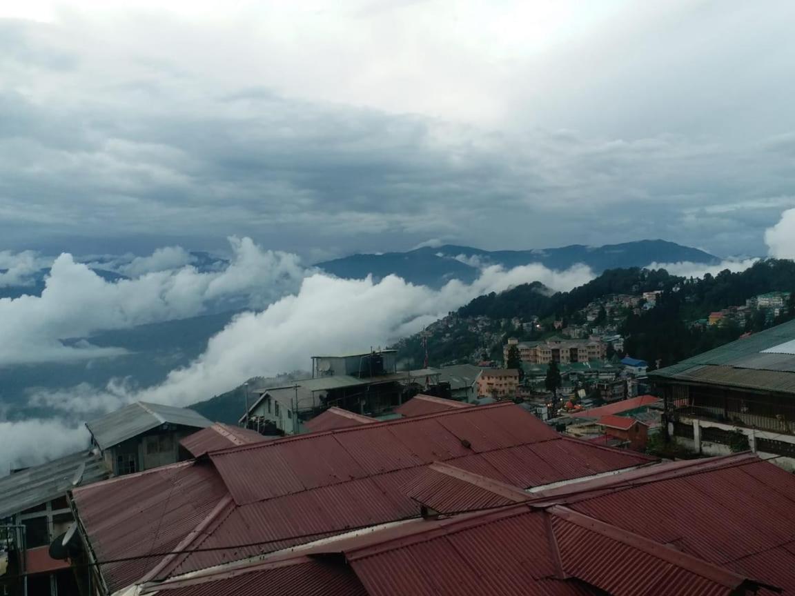 Hotel Valentino Darjeeling  Buitenkant foto